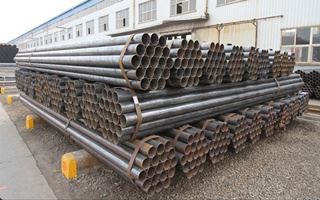 Difference between Welded Steel Pipes and Seamless Steel Pipes