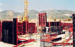 How to Choose Formwork Materials between Plywood and Steel?