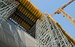 Materials and Applications of Metal Scaffolding