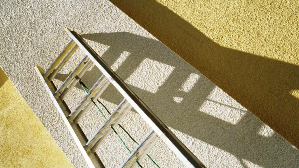 The Versatility of Aluminum Ladders in Construction and Home Use