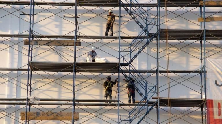 Choosing Between Steel and Aluminum Scaffolding