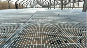 How Steel Grating Improves Safety and Drainage in Industrial Construction